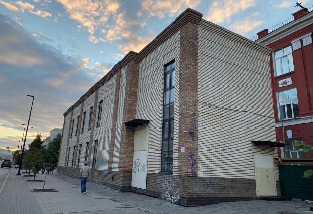 Кафе «Кантри» могут снести в августе за счет города