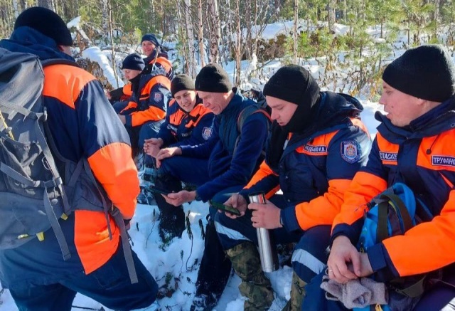 «Везде курумник, лес густой»: спасатели продолжают поиски семьи Усольцевых