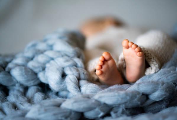 Девочка весом всего 500 граммов родилась в Красноярске